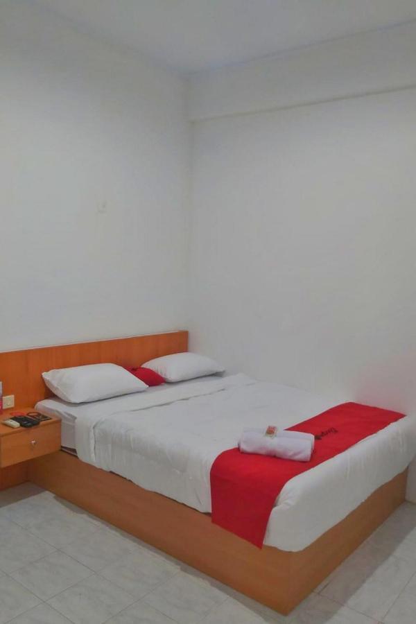 Reddoorz Near Gor Uny 2*